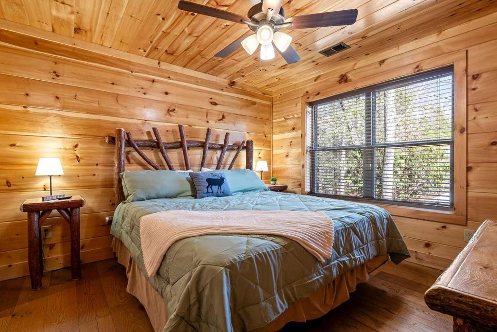 Bobcat Den By Eden Crest Gatlinburg Exterior foto